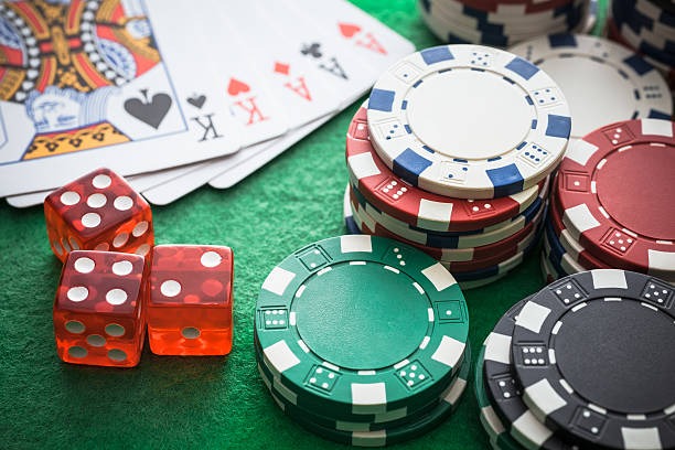 gtfo platform interface showing Paito Warna section alongside Liga 1 sportsbook and casino games